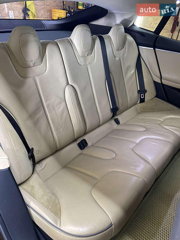 Лифтбек Tesla Model S 2014 в Харькове фото 14 Лифтбек Tesla Model S 2014 в Харькове