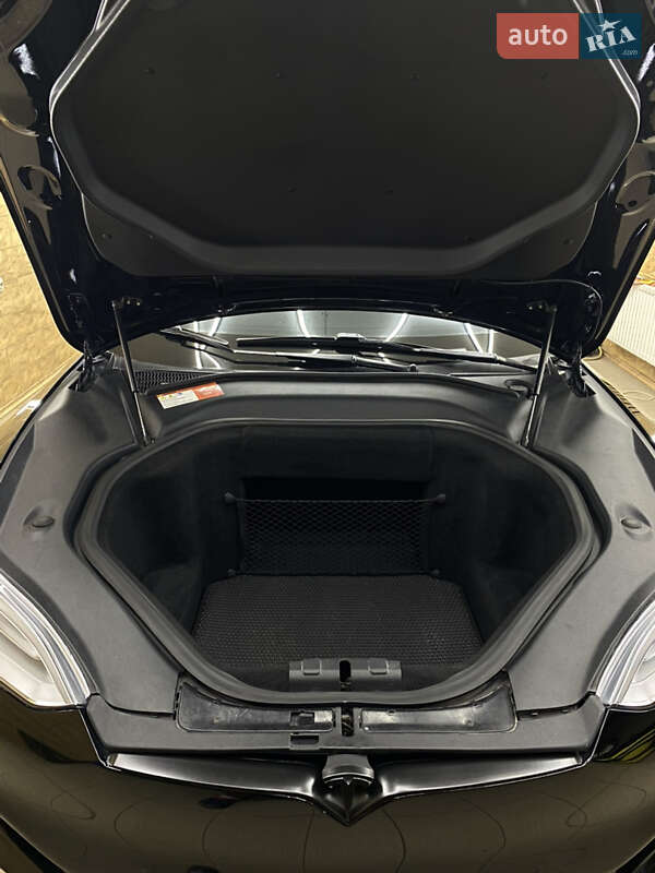 Лифтбек Tesla Model S 2014 в Харькове фото 19 Лифтбек Tesla Model S 2014 в Харькове