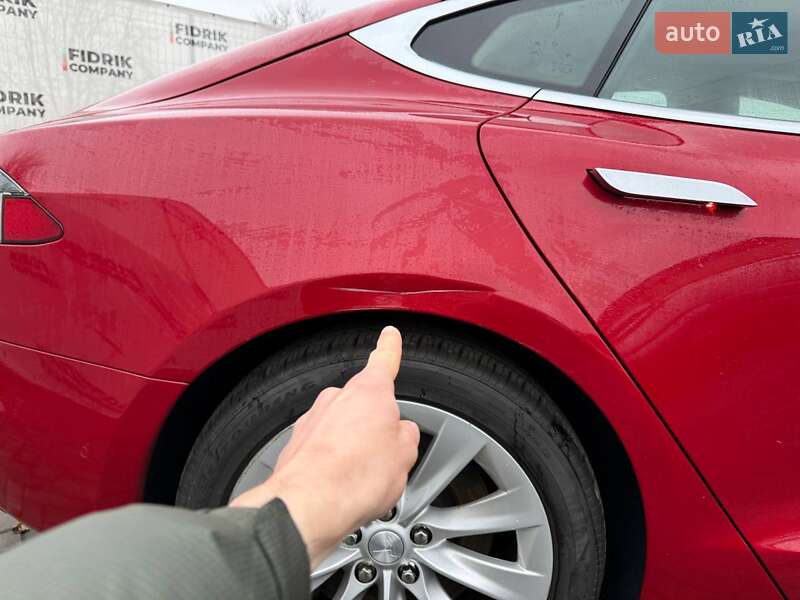 Лифтбек Tesla Model S 2016 в Луцке фото 10 Лифтбек Tesla Model S 2016 в Луцке