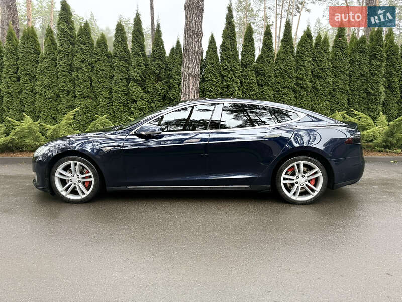 Лифтбек Tesla Model S 2013 в Киеве фото 10 Лифтбек Tesla Model S 2013 в Киеве