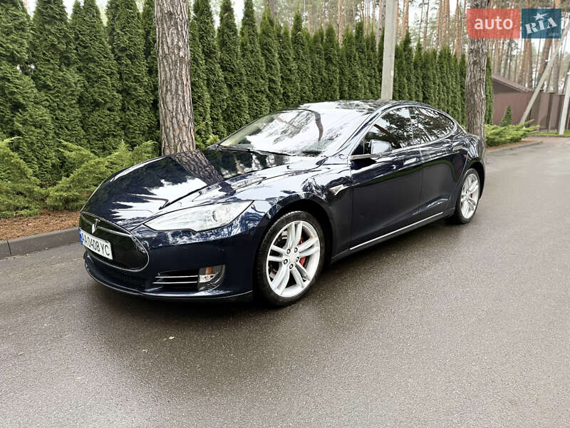 Лифтбек Tesla Model S 2013 в Киеве фото 11 Лифтбек Tesla Model S 2013 в Киеве
