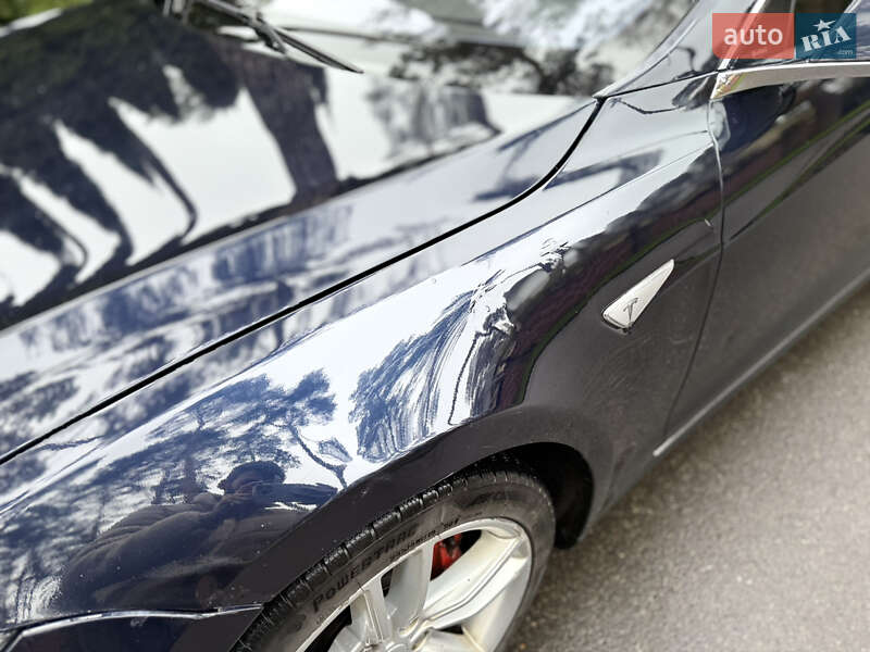 Лифтбек Tesla Model S 2013 в Киеве фото 28 Лифтбек Tesla Model S 2013 в Киеве
