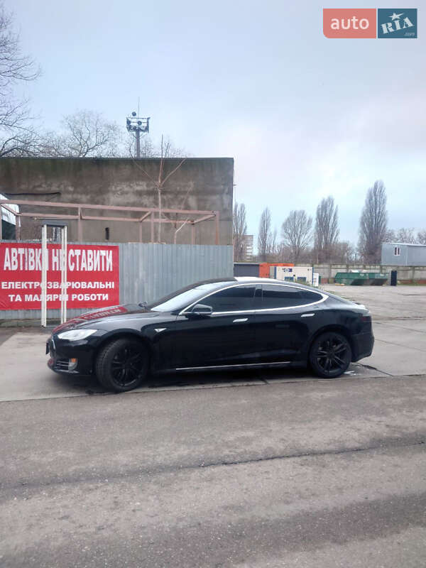 Лифтбек Tesla Model S 2014 в Одессе