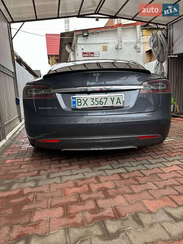 Лифтбек Tesla Model S 2014 в Хмельницком фото 11 Лифтбек Tesla Model S 2014 в Хмельницком