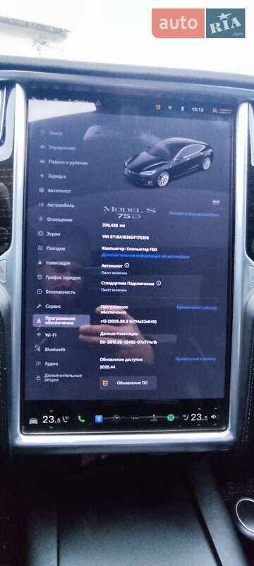 Лифтбек Tesla Model S 2016 в Сарнах