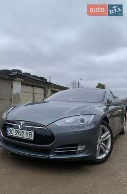Лифтбек Tesla Model S 2013 в Львове