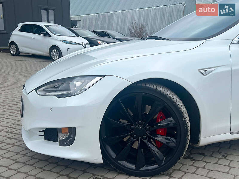 Лифтбек Tesla Model S 2015 в Львове фото 14 Лифтбек Tesla Model S 2015 в Львове