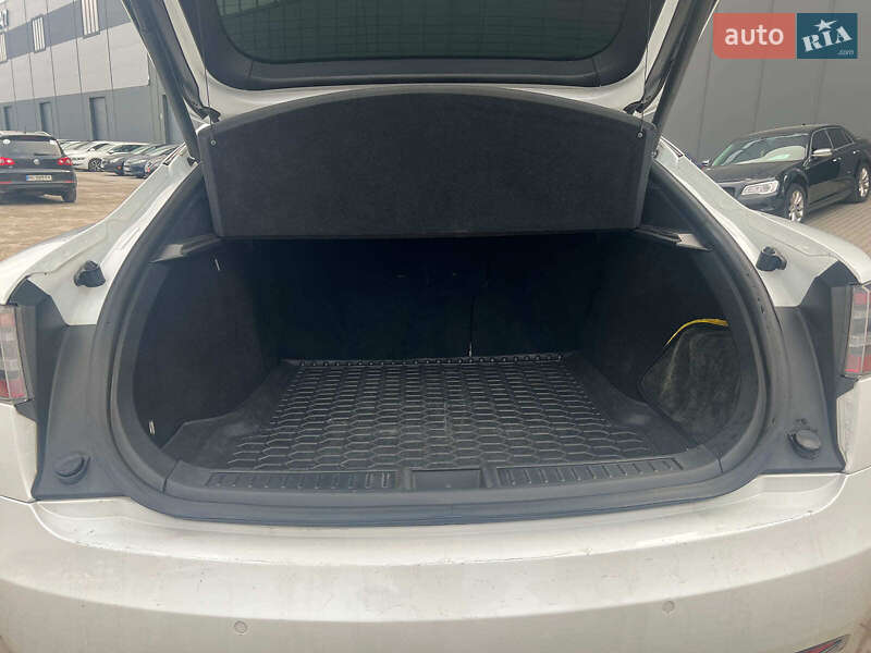 Лифтбек Tesla Model S 2015 в Львове фото 33 Лифтбек Tesla Model S 2015 в Львове