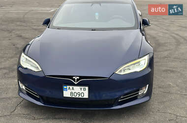 Лифтбек Tesla Model S 2017 в Николаеве