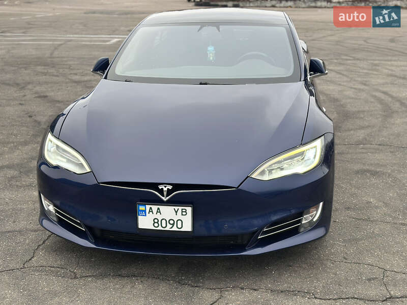 Лифтбек Tesla Model S 2017 в Николаеве фото Лифтбек Tesla Model S 2017 в Николаеве