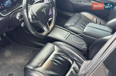 Лифтбек Tesla Model S 2017 в Николаеве