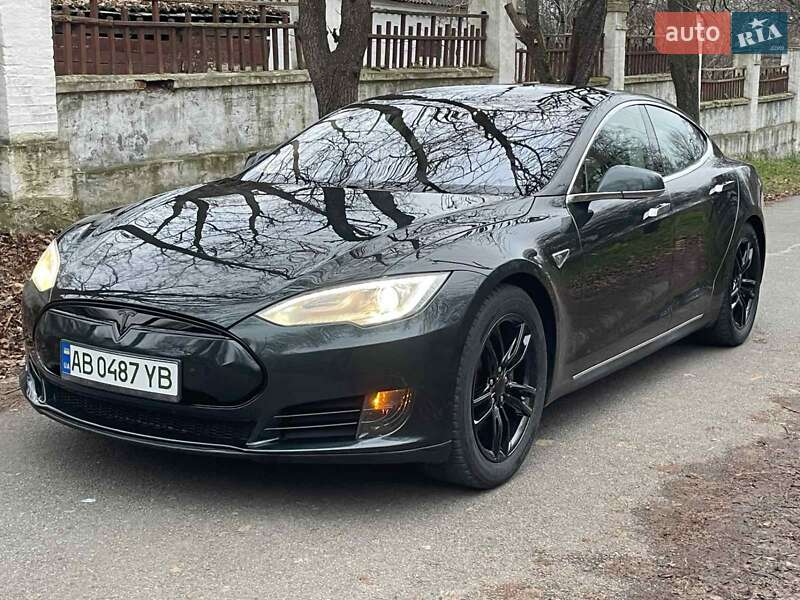 Tesla Model S 2013 Tesla Model S 2013