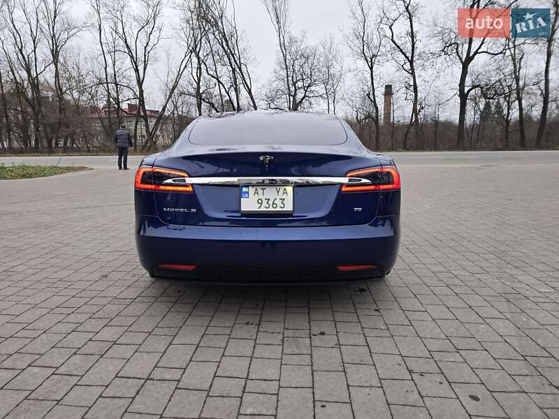 Лифтбек Tesla Model S 2017 в Тысменице фото 2 Лифтбек Tesla Model S 2017 в Тысменице