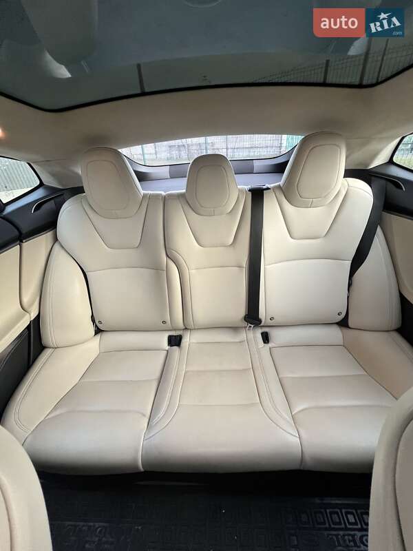 Лифтбек Tesla Model S 2018 в Сарнах фото 24 Лифтбек Tesla Model S 2018 в Сарнах