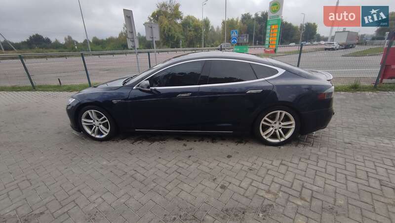 Tesla Model S 2013 Tesla Model S 2013