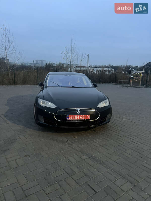 Лифтбек Tesla Model S 2015 в Днепре фото 9 Лифтбек Tesla Model S 2015 в Днепре