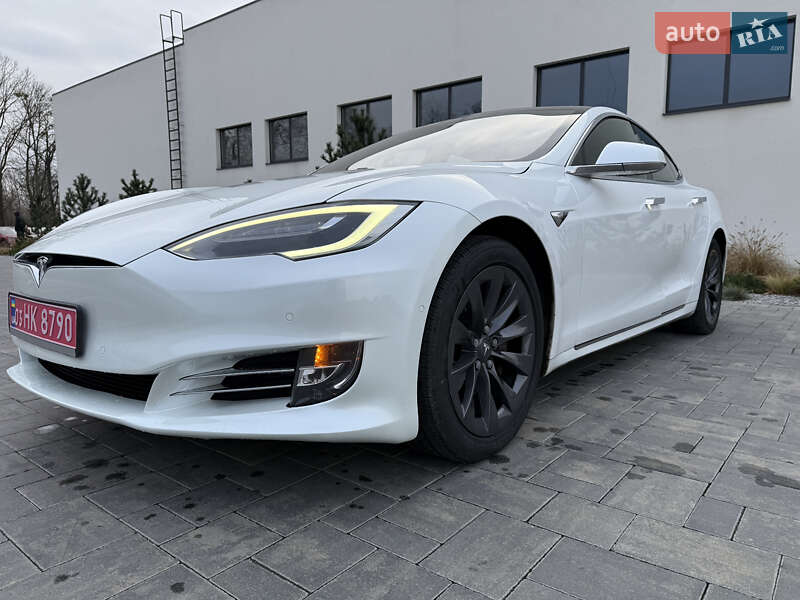 Лифтбек Tesla Model S 2018 в Луцке фото 2 Лифтбек Tesla Model S 2018 в Луцке