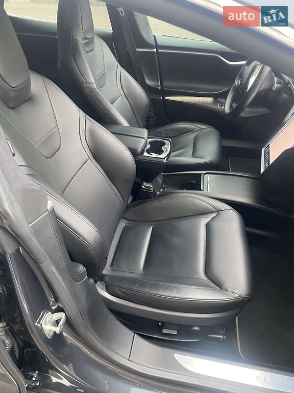 Лифтбек Tesla Model S 2016 в Одессе фото 12 Лифтбек Tesla Model S 2016 в Одессе