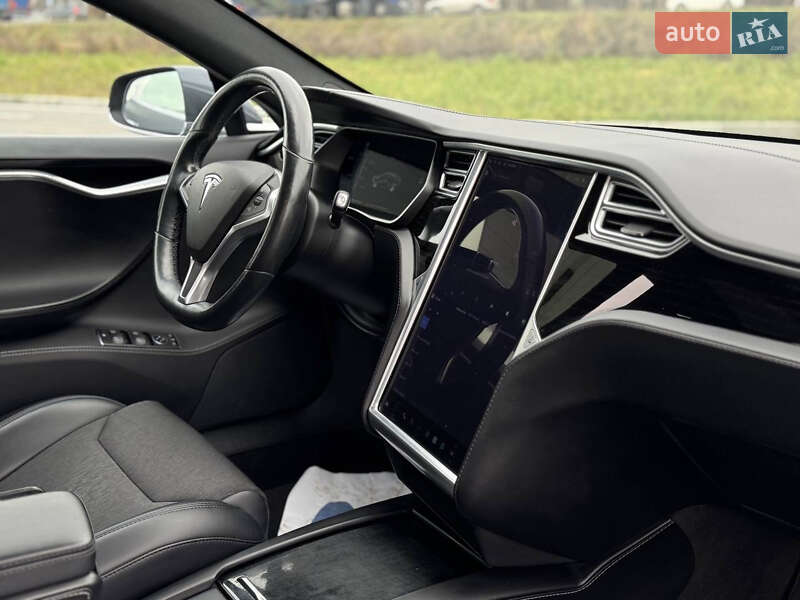 Лифтбек Tesla Model S 2017 в Львове фото 38 Лифтбек Tesla Model S 2017 в Львове