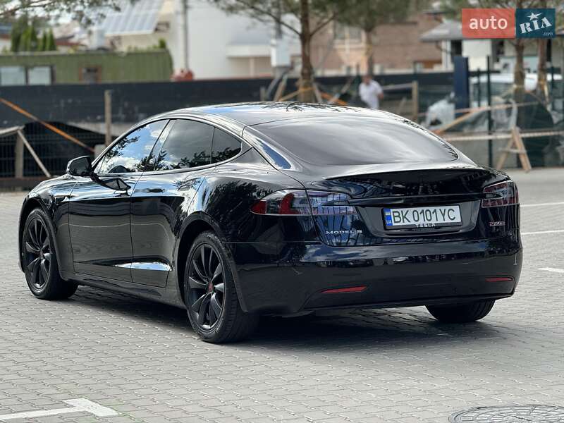 Лифтбек Tesla Model S 2018 в Ровно фото 11 Лифтбек Tesla Model S 2018 в Ровно