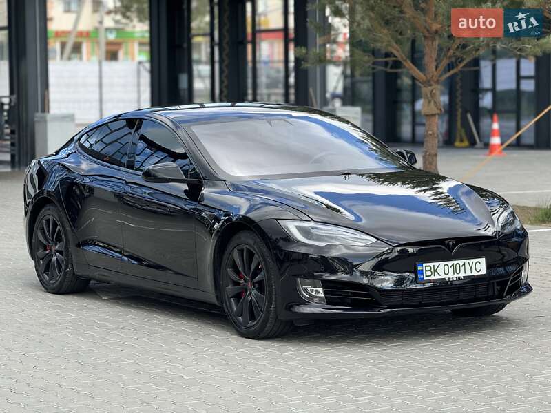 Лифтбек Tesla Model S 2018 в Ровно фото 23 Лифтбек Tesla Model S 2018 в Ровно