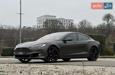 Лифтбек Tesla Model S 2018 в Днепре