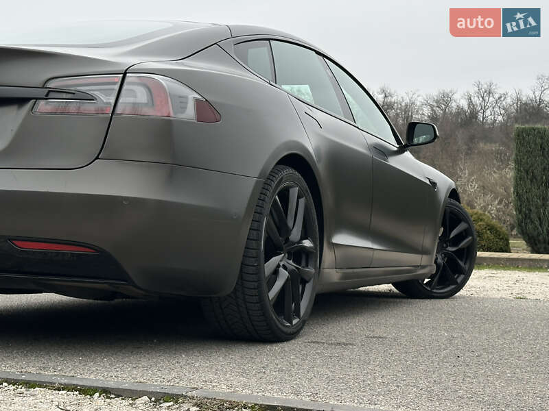 Лифтбек Tesla Model S 2018 в Днепре