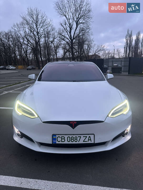 Лифтбек Tesla Model S 2020 в Чернигове фото 4 Лифтбек Tesla Model S 2020 в Чернигове