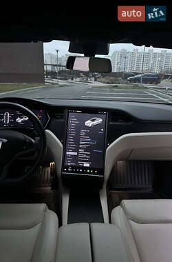 Лифтбек Tesla Model S 2020 в Чернигове