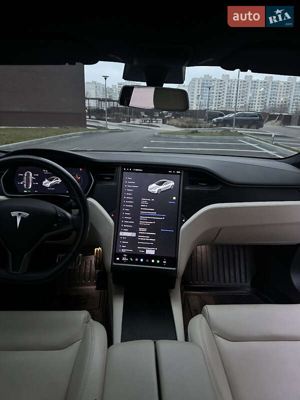 Лифтбек Tesla Model S 2020 в Чернигове фото 10 Лифтбек Tesla Model S 2020 в Чернигове