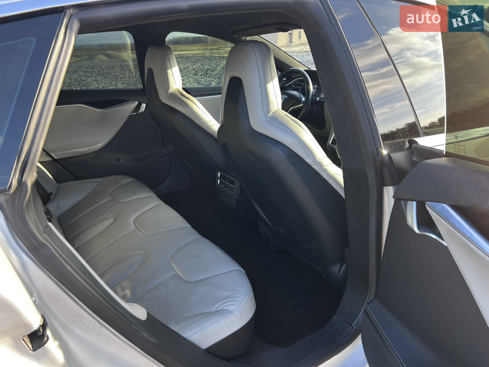 2016 Tesla Model S - мініатюра 18