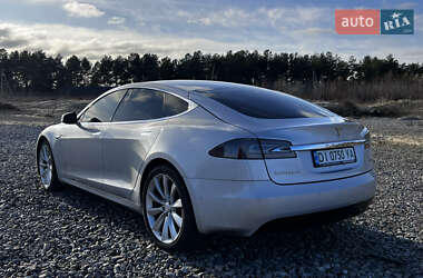 Лифтбек Tesla Model S 2016 в Украинке