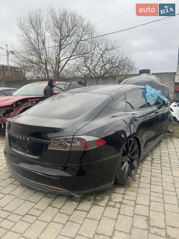 Лифтбек Tesla Model S 2016 в Львове фото 2 Лифтбек Tesla Model S 2016 в Львове