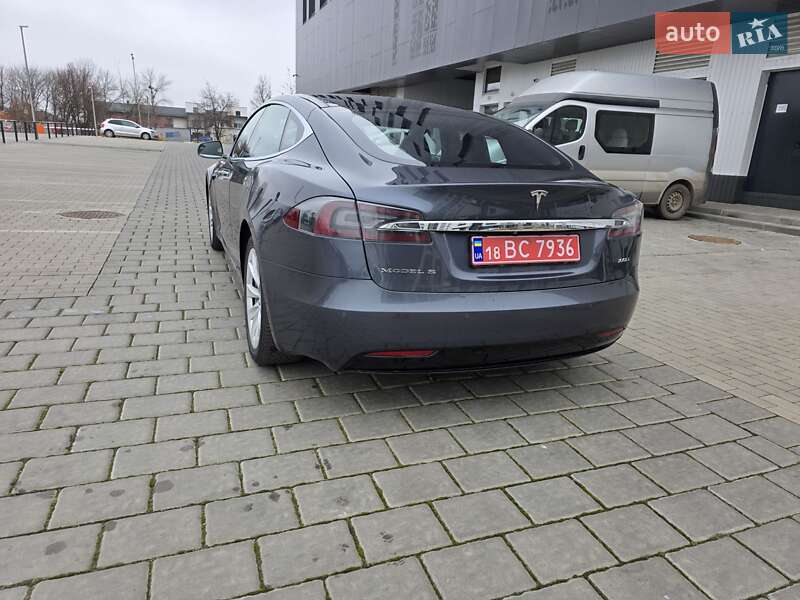 Лифтбек Tesla Model S 2019 в Ровно фото 8 Лифтбек Tesla Model S 2019 в Ровно