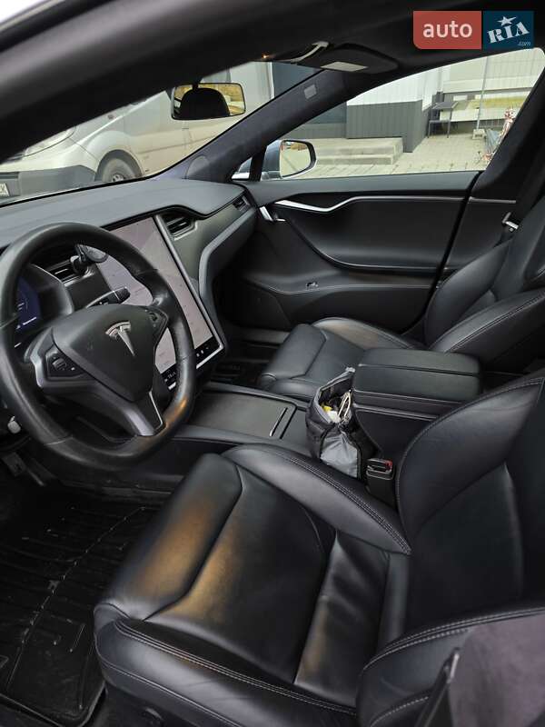Лифтбек Tesla Model S 2019 в Ровно фото 16 Лифтбек Tesla Model S 2019 в Ровно