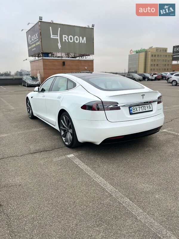 Лифтбек Tesla Model S 2019 в Киеве фото 9 Лифтбек Tesla Model S 2019 в Киеве