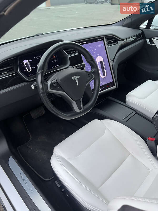 Лифтбек Tesla Model S 2019 в Киеве фото 20 Лифтбек Tesla Model S 2019 в Киеве