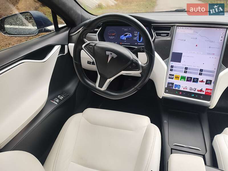 Лифтбек Tesla Model S 2017 в Киеве фото 6 Лифтбек Tesla Model S 2017 в Киеве