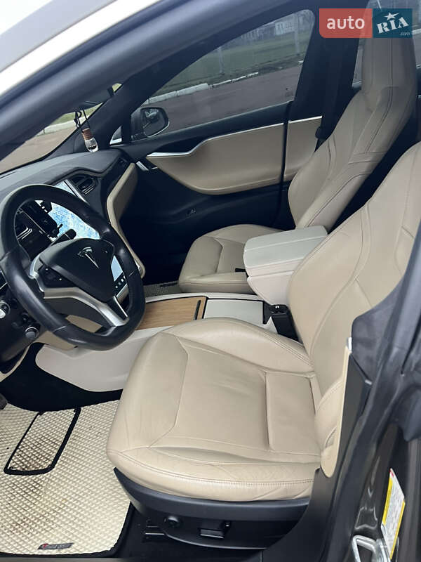 Лифтбек Tesla Model S 2015 в Прилуках фото 7 Лифтбек Tesla Model S 2015 в Прилуках