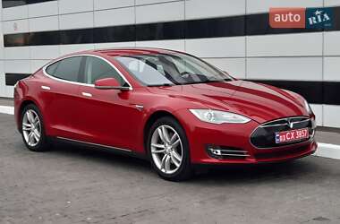 Лифтбек Tesla Model S 2014 в Ровно