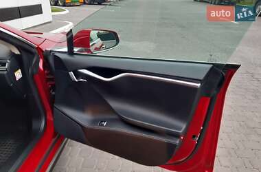 Лифтбек Tesla Model S 2014 в Ровно