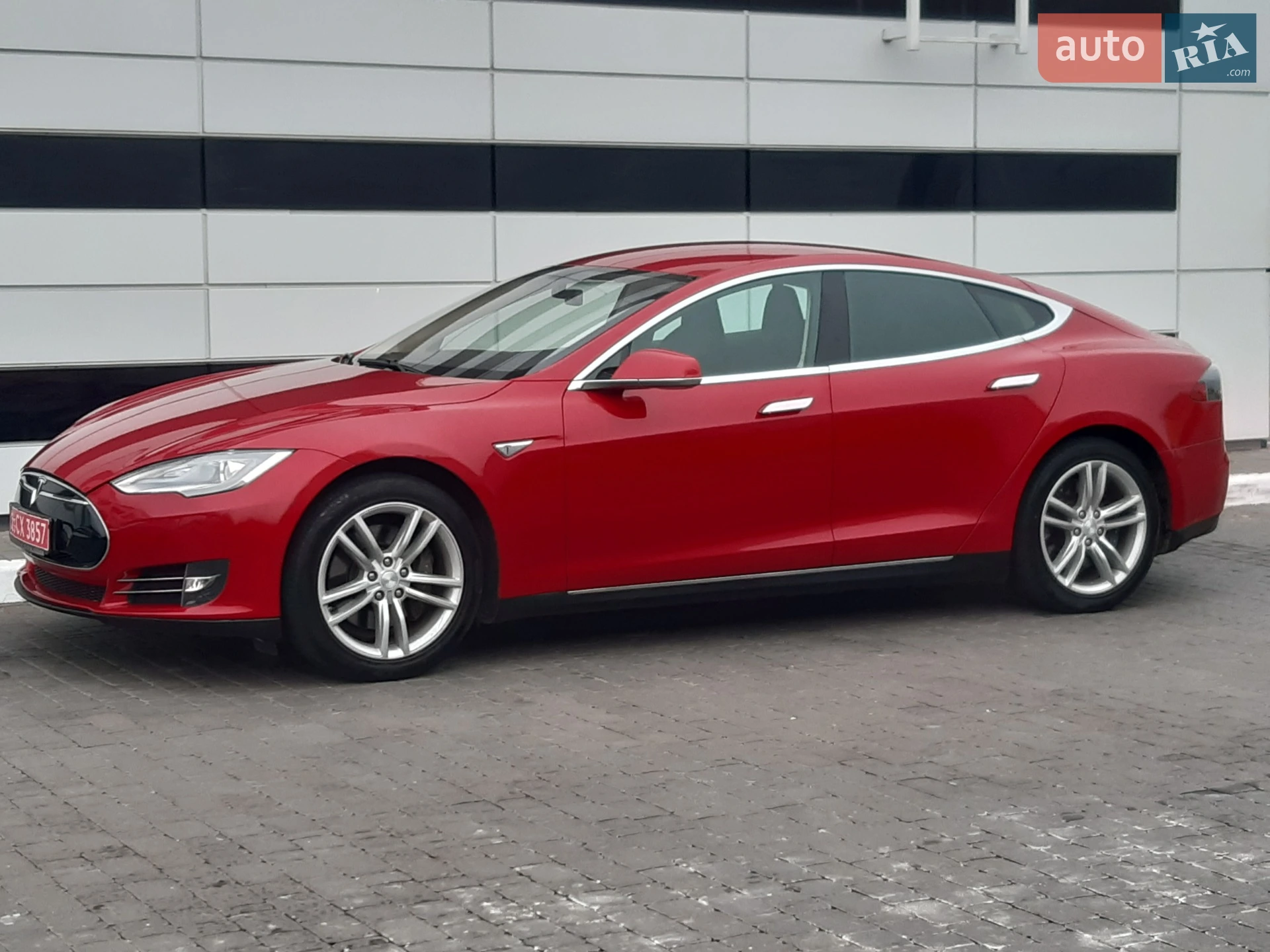 2014 Tesla Model S - мініатюра 14