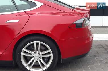 Лифтбек Tesla Model S 2014 в Ровно