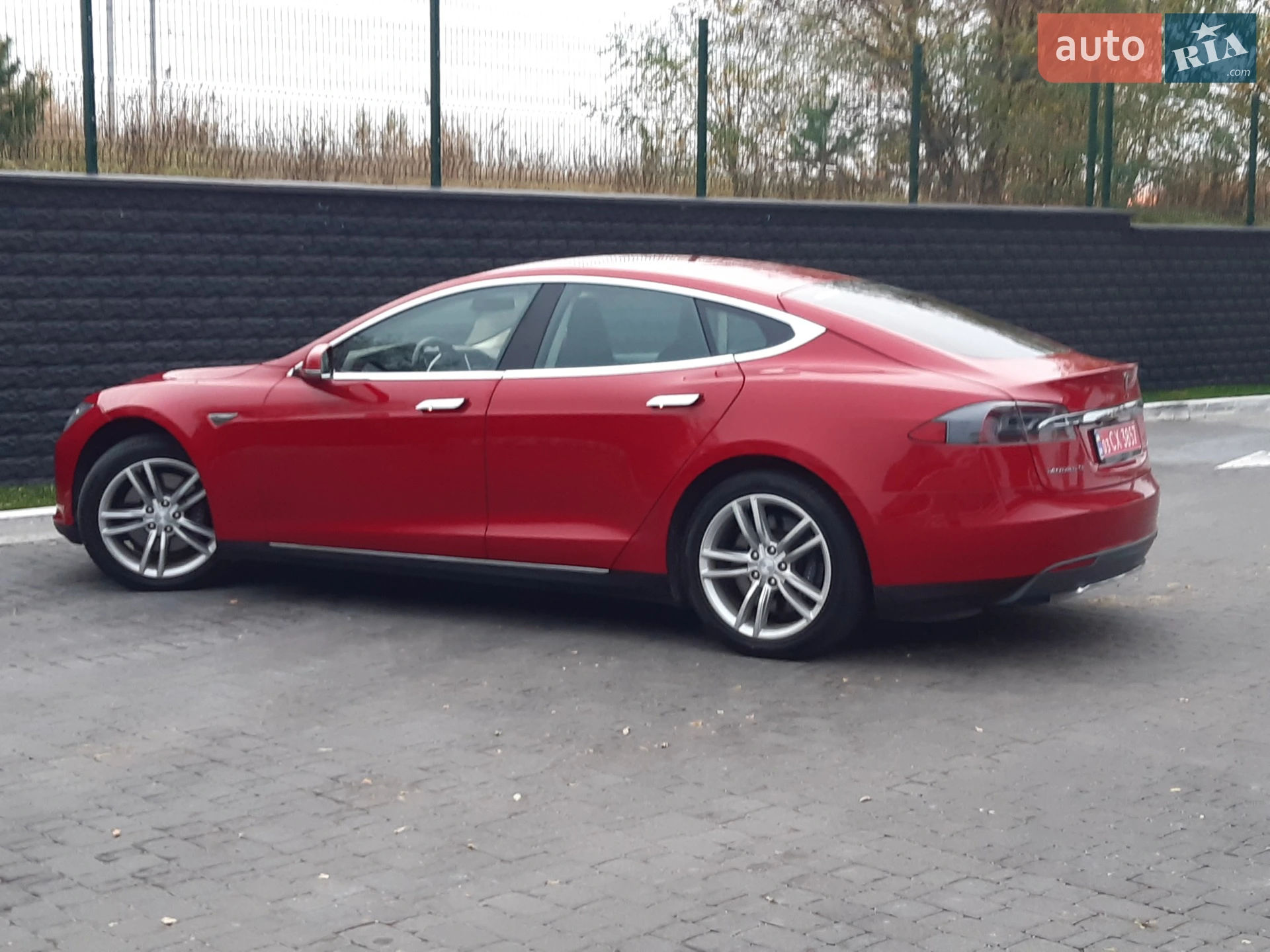 2014 Tesla Model S - мініатюра 19