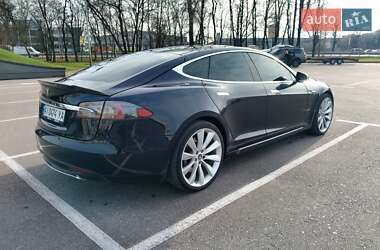 Лифтбек Tesla Model S 2014 в Киеве