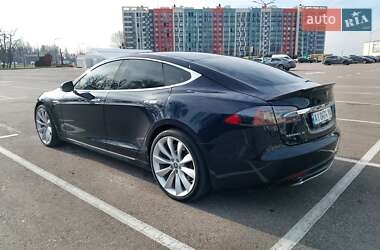 Ліфтбек Tesla Model S 2014 в Києві