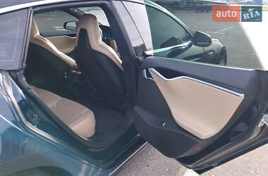 Ліфтбек Tesla Model S 2014 в Києві