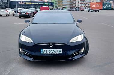 Ліфтбек Tesla Model S 2014 в Києві