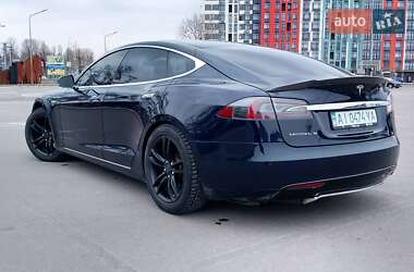 Ліфтбек Tesla Model S 2014 в Києві