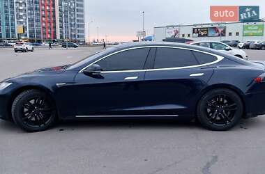 Лифтбек Tesla Model S 2014 в Киеве